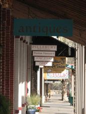 Cottonwood AZ image antiques wine tasting