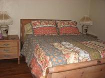 historic Cottonwood Hotel